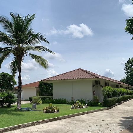 Hotel The Orchid House Nong Kung Yai Exterior foto