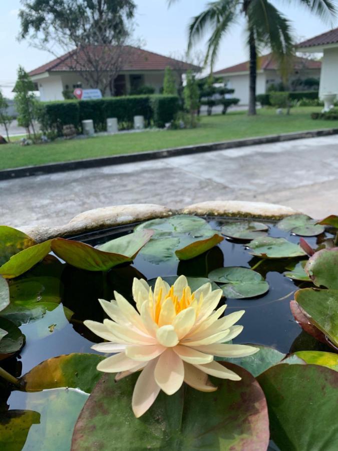 Hotel The Orchid House Nong Kung Yai Exterior foto